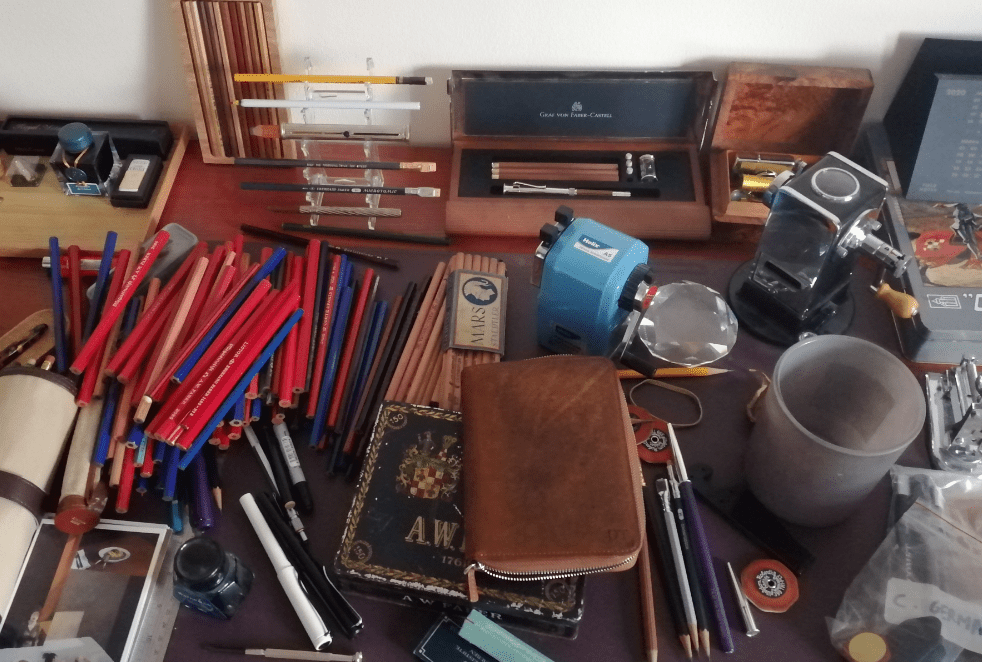 The world needs another pencil&nbsp;blog!